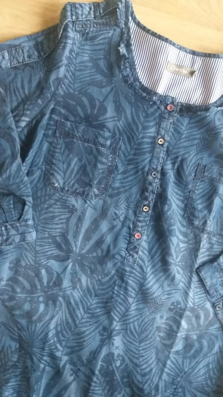 Beautiful blue dress by Geisha - size 42 - subtle tropical leaf print ♿ – photo 4